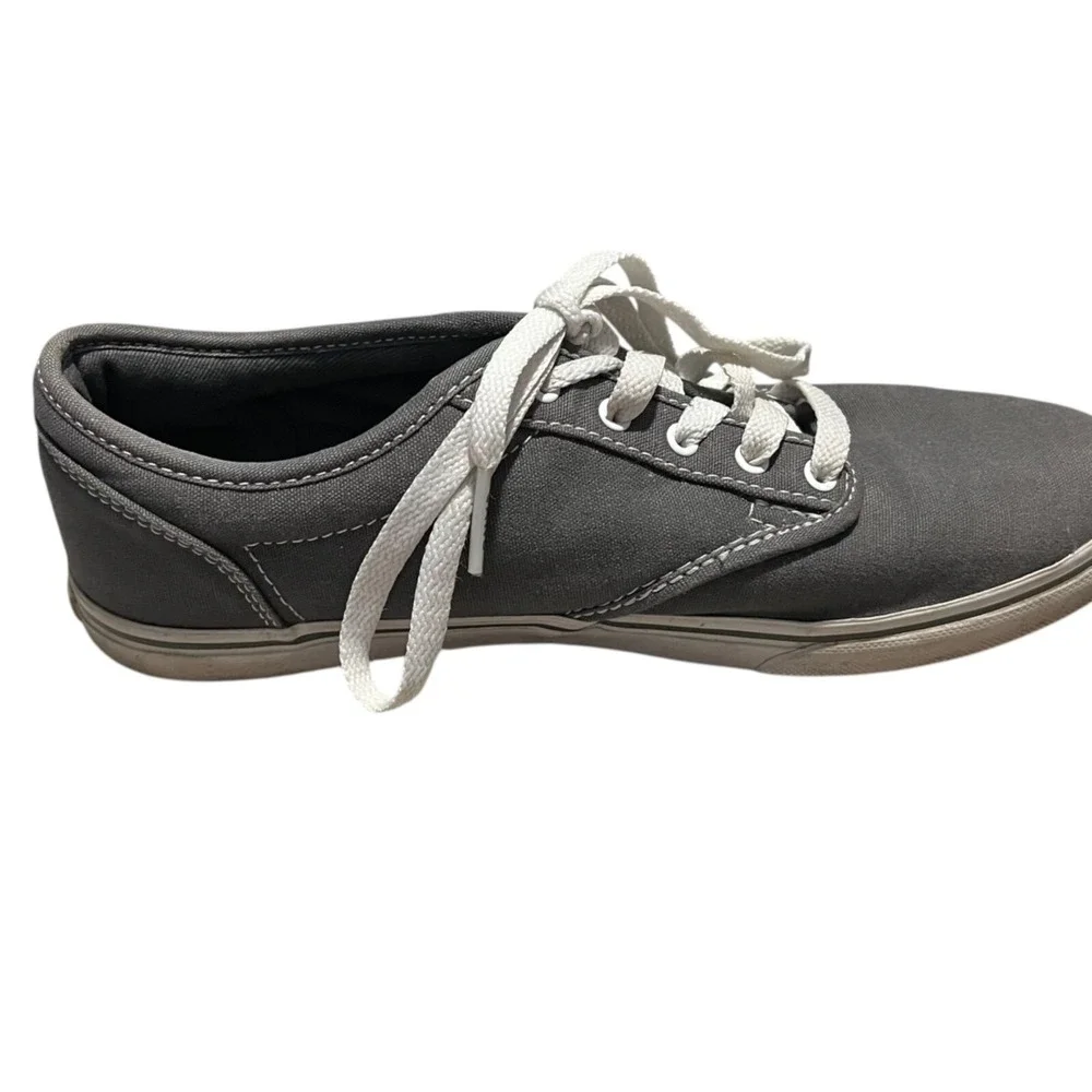 Vans‎ Women's 8 Grey Canvas Sneaker Slim Gym Shoe Skater Casual Comfortable